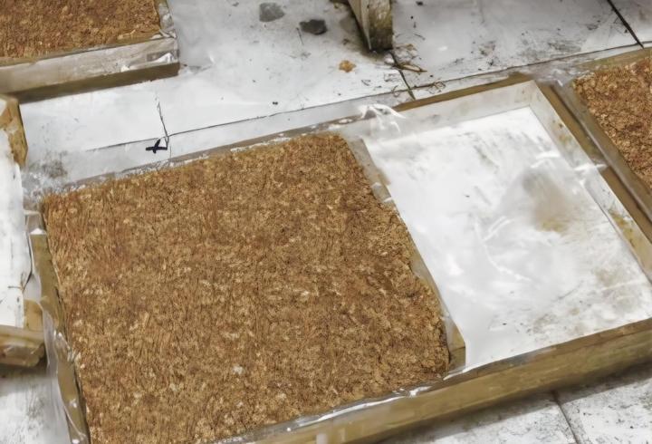 Hijyen kurallarına aykırı şekilde üretilen lokumlar imha edildi