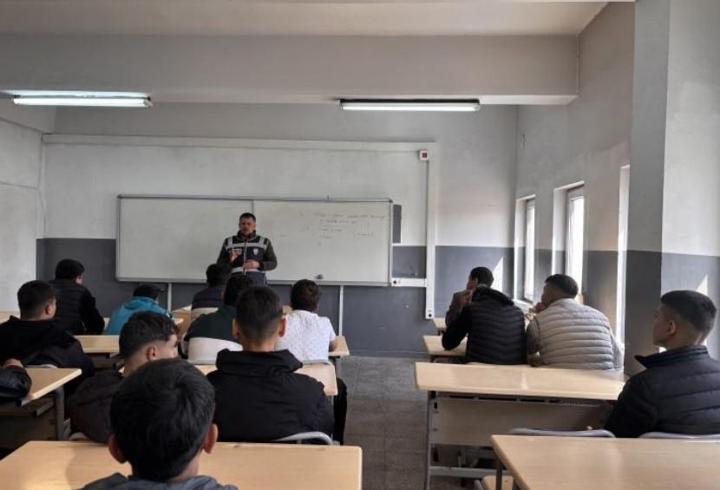 Öğrencilere güvenli teknoloji eğitimi