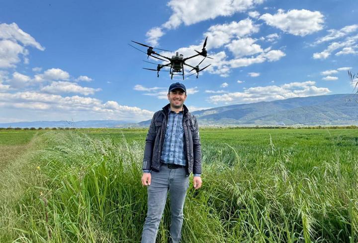 Aydın'da dron ile ücretsiz gübreleme desteği sürüyor