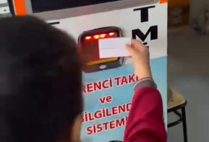 Hatay’da ilkokulda veli bilgilendirme sistemi devreye alındı