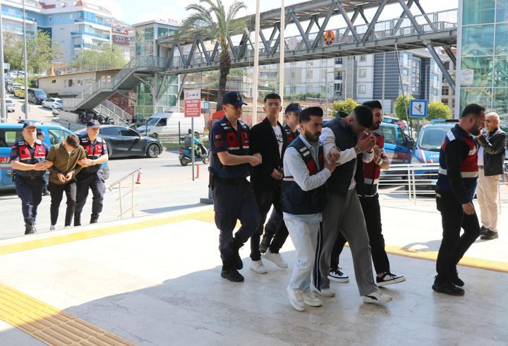 Alanya'da uyuşturucu operasyonu: 3 tutuklama