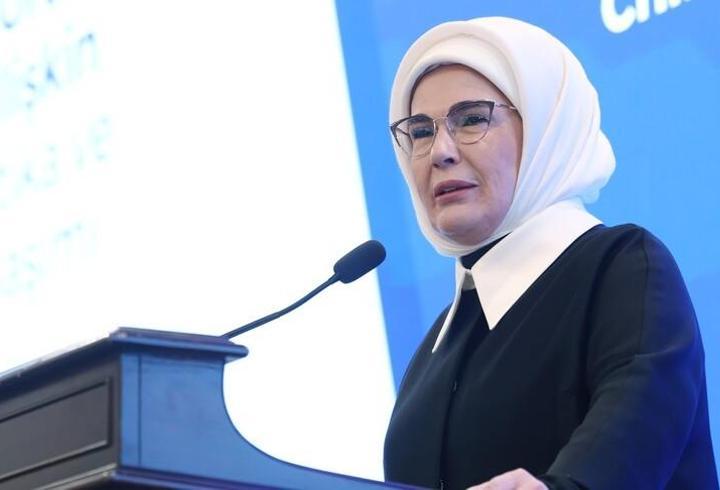 Emine Erdoğan’dan 23 Nisan mesajı: Çocuklar hayal kurdukça Türkiye daha da büyüyecek