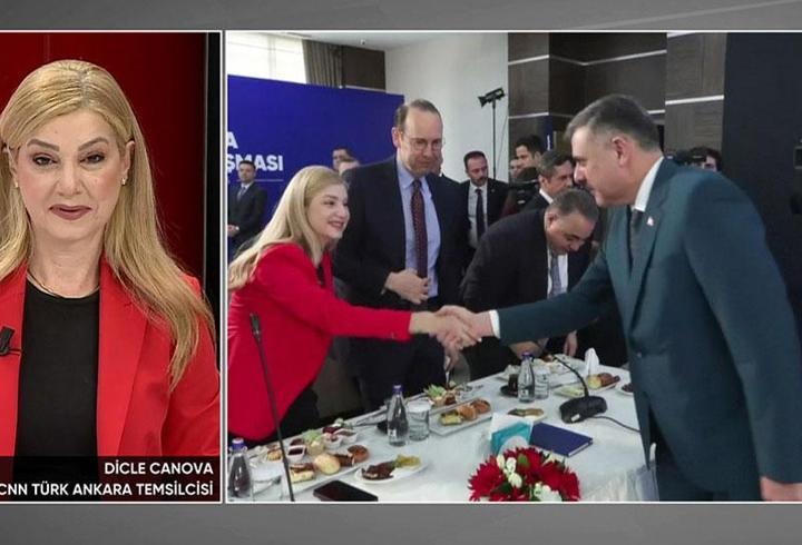 Cumhurbaşkanı Recep Tayyip Erdoğan, çocuklarla bir araya geldiği programda "dijital dünyaya dikkat" uyarısı yaptı. Erdoğan, "Sanal dünya sizi spor yapmaktan, sokakta oynamaktan alıkoymasın." dedi.1