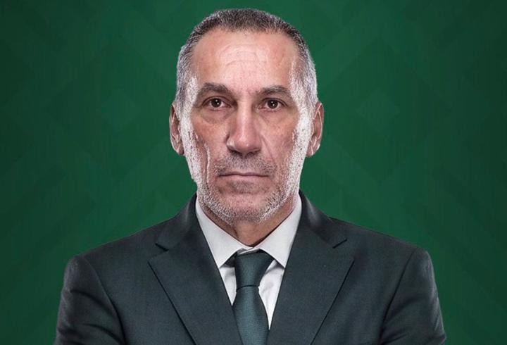 Suudi Arabistan Milli Takımı, Yunan teknik direktöre emanet