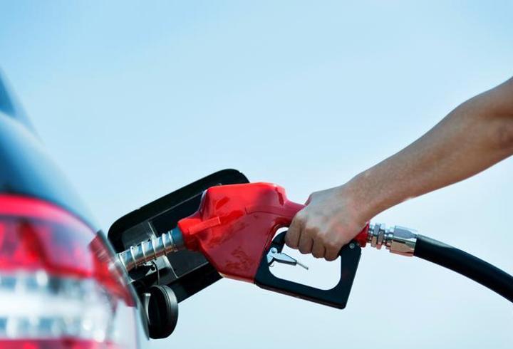 GÜNCEL AKARYAKIT FİYATLARI 25 NİSAN 2026: Motorin indirimi sonrası benzinde son durum! Bugün Motorin-Benzin fiyatları (İstanbul, Ankara, İzmir) ne kadar?