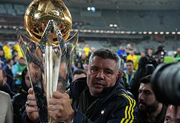 Fenerbahçe Başkanı Sadettin Saran, 6. derbisine çıkıyor