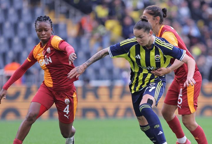 Kadın Futbol Süper Ligi'nde derbi heyecanı