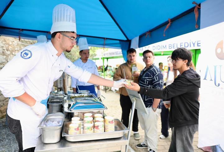 Didim 2. Ege Lezzetleri Festivali'ne 2'nci günde de yoğun ilgi