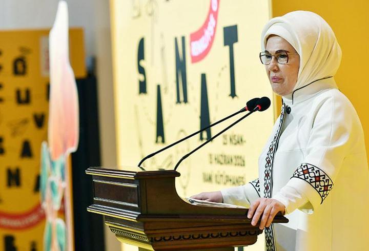 Emine Erdoğan'dan "Rami Çocuk ve Sanat Bienali" paylaşımI
