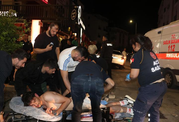 Antalya'da derbi zaferi kutlamasında Galatasaray taraftarı bıçaklı saldırıda yaralandı