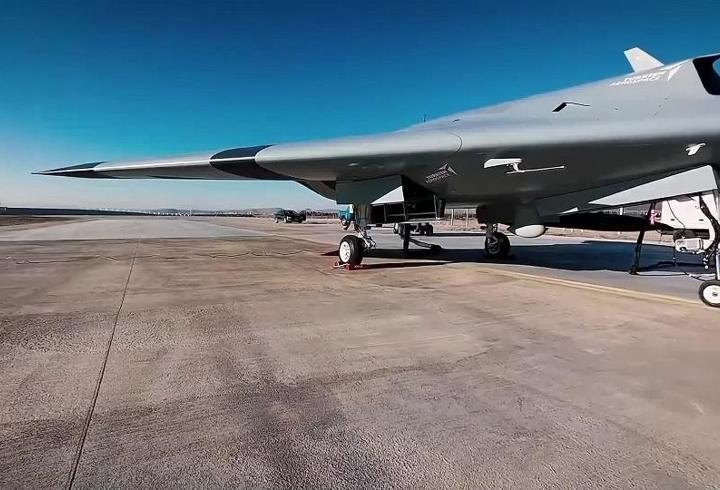 TSK'nın bukalemun İHA'sı: SÜPER ŞİMŞEK!