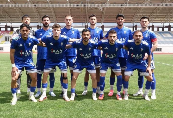 Bucak Belediye Oğuzhanspor son maçında galip