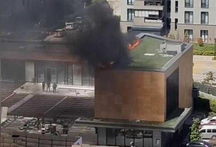 Küçükçekmece'de okul inşaatında yangın