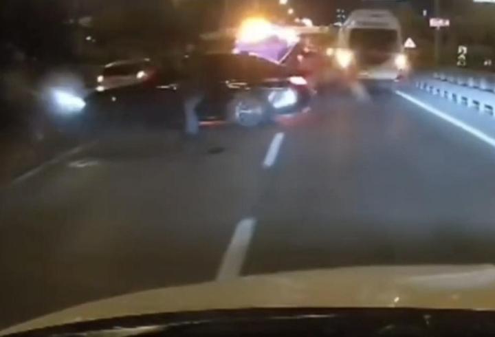 Maltepe'de dört aracın karıştığı zincirleme kaza: 1'i ağır 4 yaralı