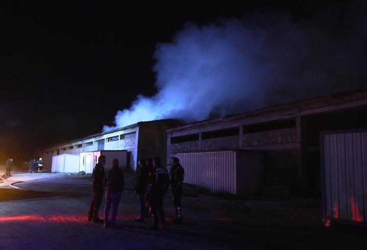 Bolu’da çıkan yangında bir depo kullanılamaz hale geldi