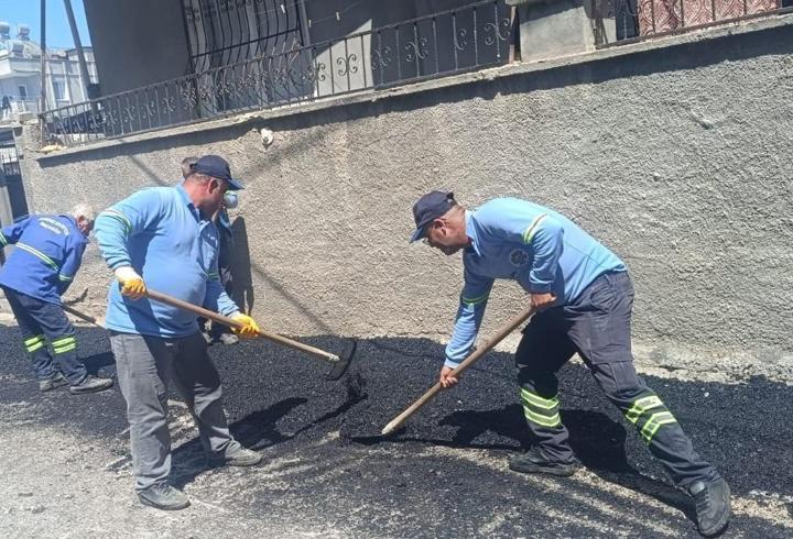 Akdeniz’de sokaklar ve bahçe yolları yenileniyor