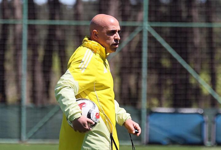 Fenerbahçe, Zeki Murat Göle ile çalışmalarına devam etti