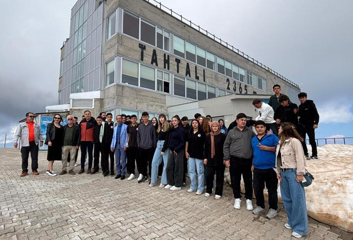 Öğrenciler zirveye çıktı