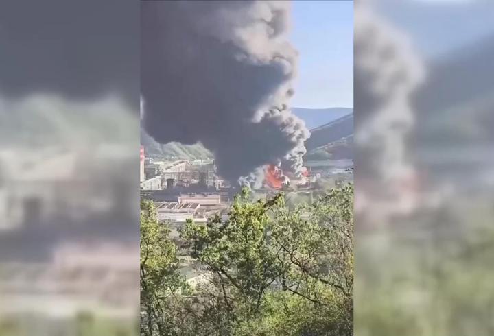 İşte o anlar... Ukrayna Rusya'nın petrol rafinerisini hedef aldı