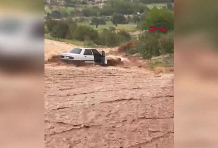 Adana’da sağanak, dolu ve sel: 1 ölü