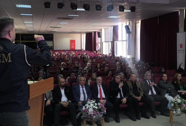 Öğretmenlere eğitim