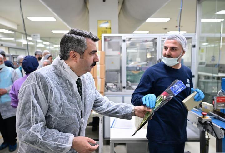 Belediye Başkanı Yılmaz'dan, emekçilere 1 Mayıs ziyareti