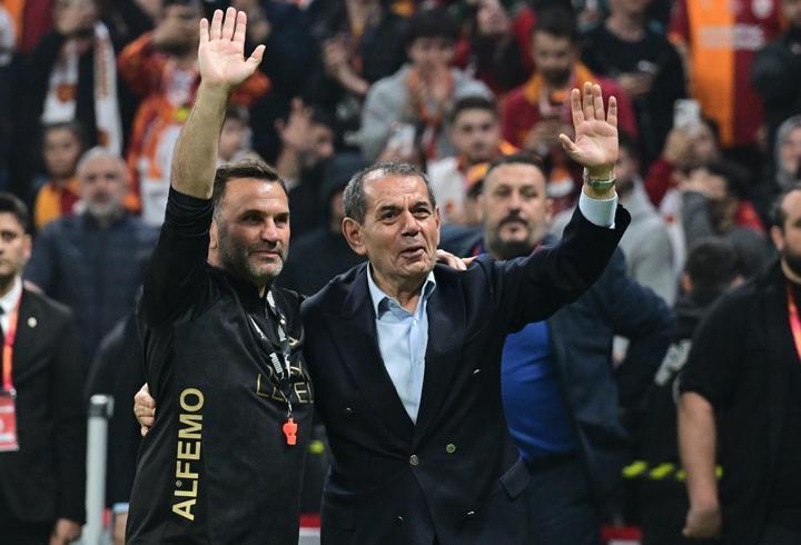 Galatasaray, yeni sezon öncesi Dursun Özbek önderliğinde toplanıyor