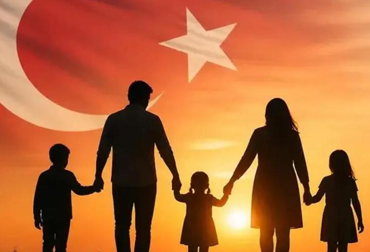 Kabine üyelerinden 'Aile ve Nüfus On Yılı Genelgesi' paylaşımı