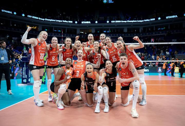 Eczacıbaşı Dynavit, Şampiyonlar Ligi Finali’nde VakıfBank’ın rakibi oldu
