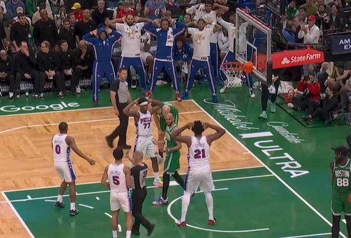 NBA'de 76ers, serinin son maçında Celtics'i mağlup etti