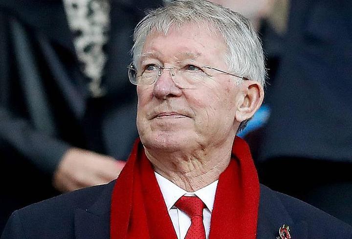 Sir Alex Ferguson, hastaneye kaldırıldı