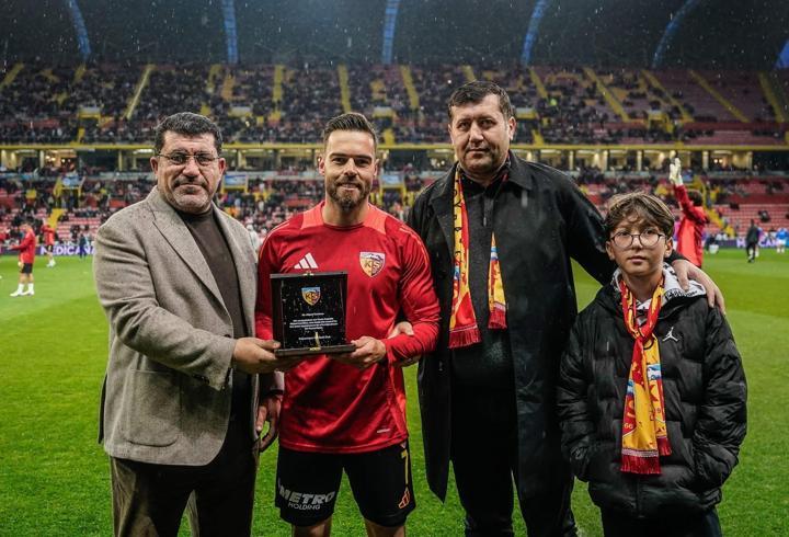 Kayserispor'un kaptanı Cardoso, kulüp tarihine geçti