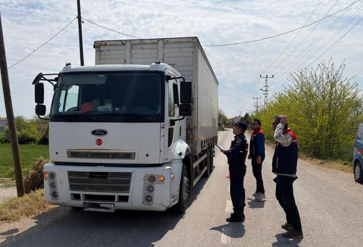 Edirne’de Kurban Bayramı öncesi hayvan sevklerine denetim