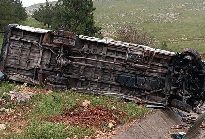 Gaziantep'te işçi servisi devrildi; 16 yaralı