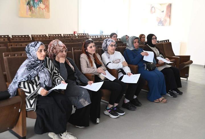 Kapaklı’da kadın sağlığı eğitimleri başladı