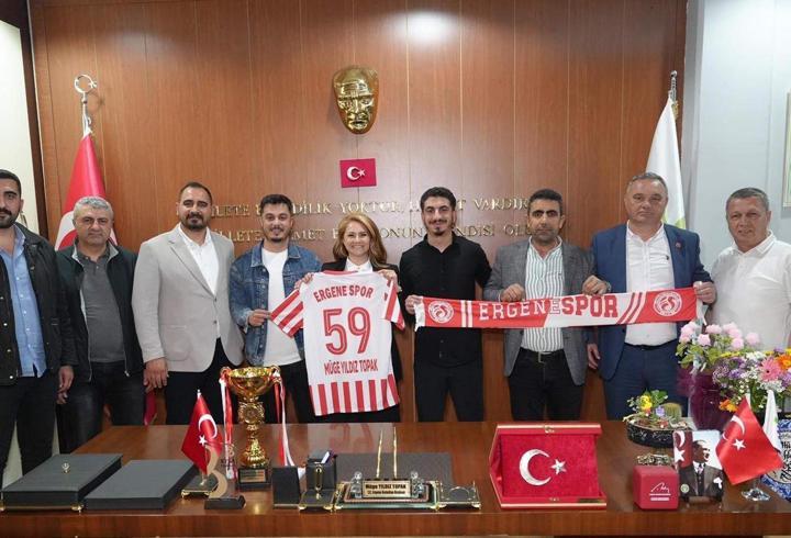 Ergenespor’dan Başkan Topak’a ziyaret