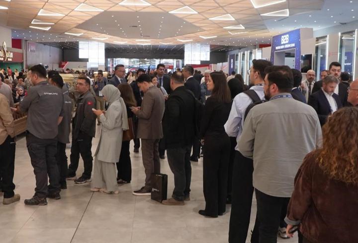 SAHA EXPO 2026 ziyaretçilerin yoğun ilgisiyle devam ediyor