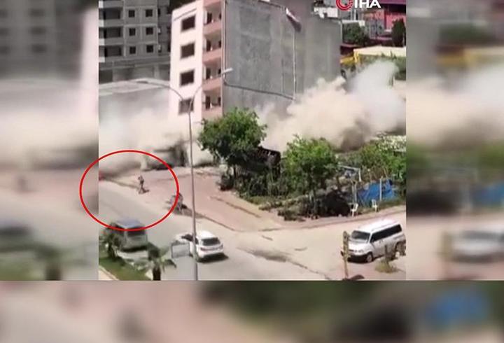 Faciaya davetiye çıkaran yıkım: Kadın ölümden kıl payı kaçtı
