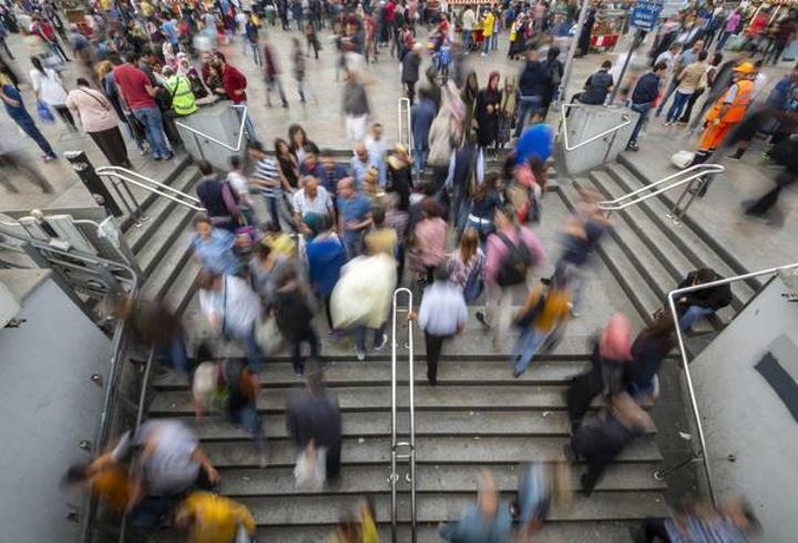 BİTMEYEN MESAİ! TÜİK verileri çarpıcı tabloyu ortaya koydu: 25 milyon kişi