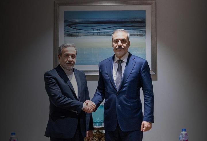 Bakan Fidan, İranlı Mevkidaşı Arakçi ile Görüştü