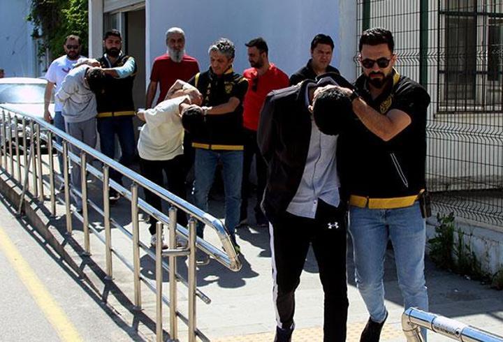 Silahlı saldırının failleri 500 saatlik kamera görüntüsünden tespit edilip, yakalandı