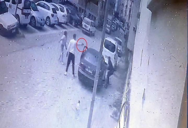 Husumetlisini silahla yaralayan şüpheli, saklandığı çatı katında yakalanarak tutuklandı