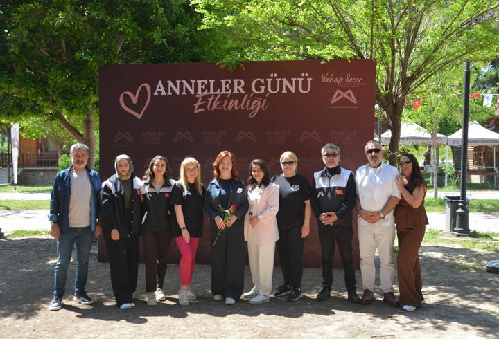 Mersin’de şehit annelerine özel program