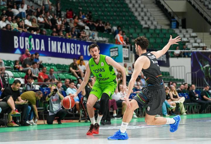 TOFAŞ - Aliağa Petkimspor: 73-71