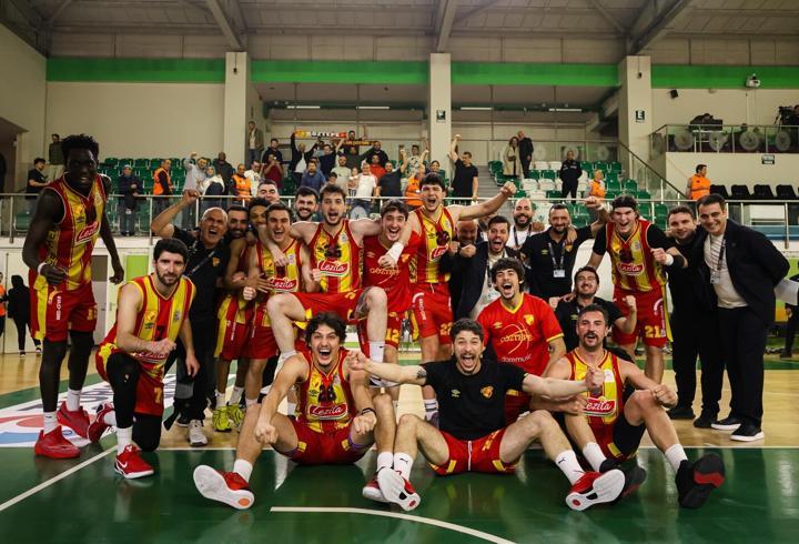 Göztepe potada seride eşitlik peşinde
