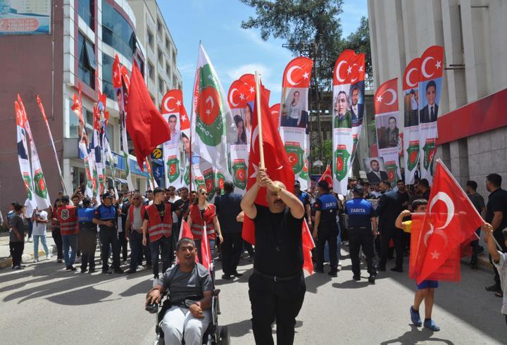 Reyhanlı'daki bombalı saldırının 13'üncü yıl dönümünde hayatını kaybeden 53 kişi anıldı