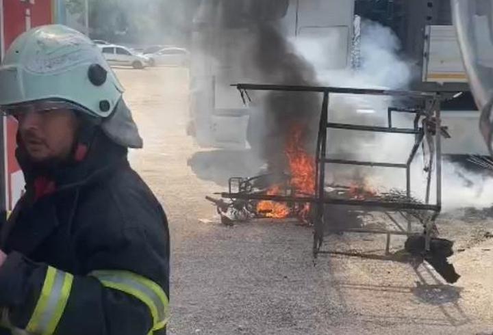 Osmaniye’de elektrikli motosiklet yandı