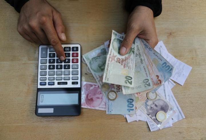Emeklinin gözü ödeme takviminde: Maaşlar ve ikramiyeler ne zaman yatacak?