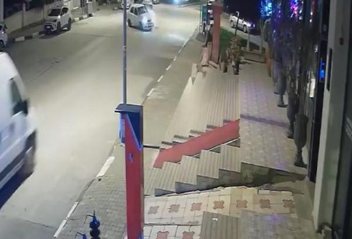 Tokat’ta 2 otomobilin çarpıştığı kaza kamerada