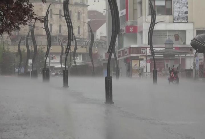 Bolu'da sağanak etkili oldu